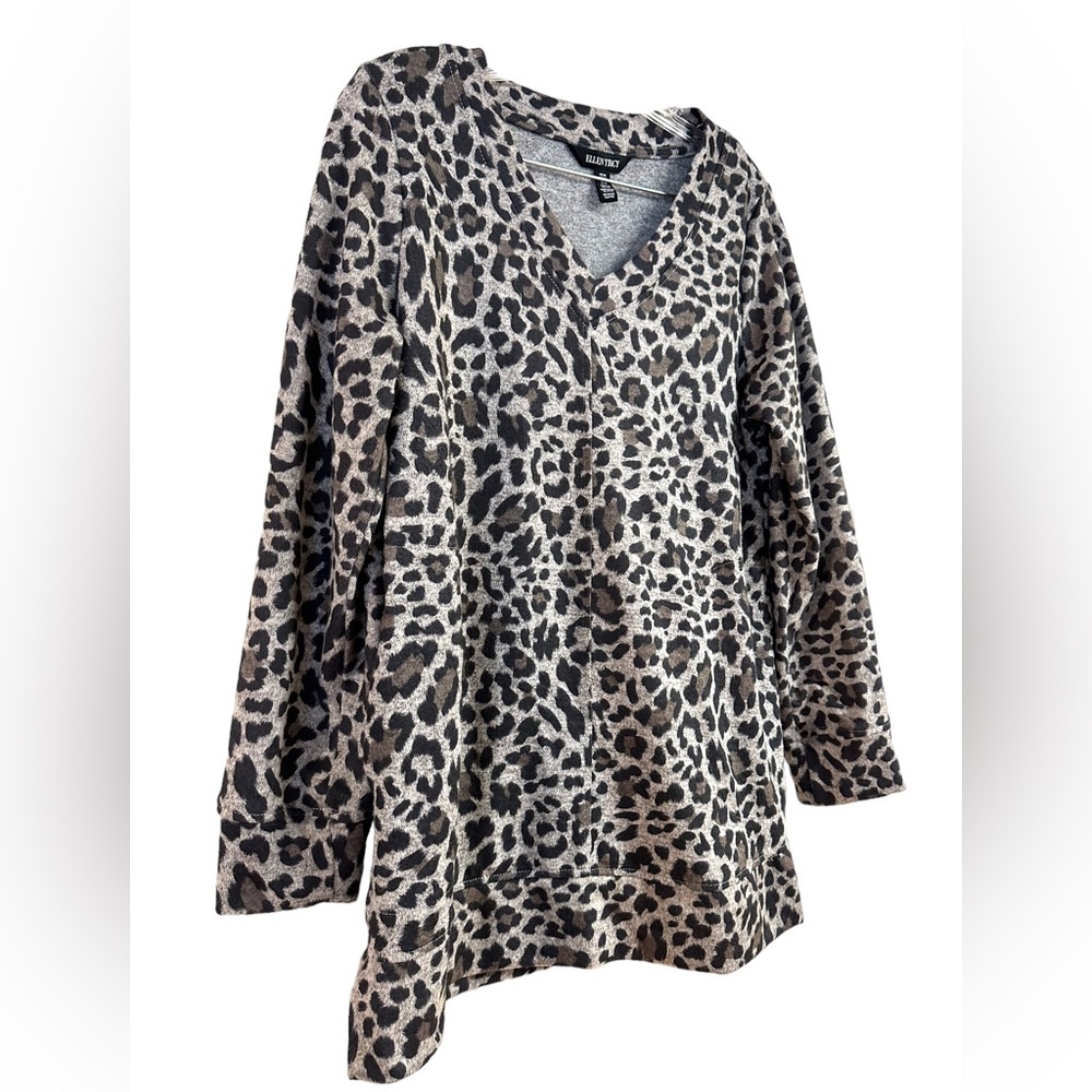 Ellen Tracy Cozy V-Neck Tunic with Pockets Super Soft Animal Print Size Medium